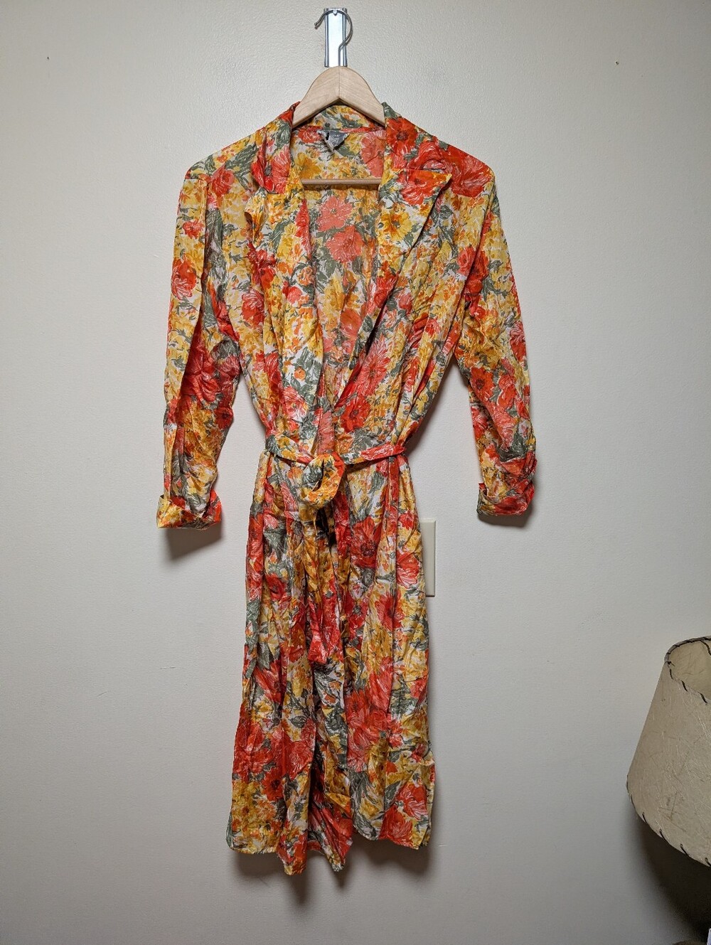 Vintage  Dorian 100% Silk Floral Robe Size S Belted Cottagecore Loungewear